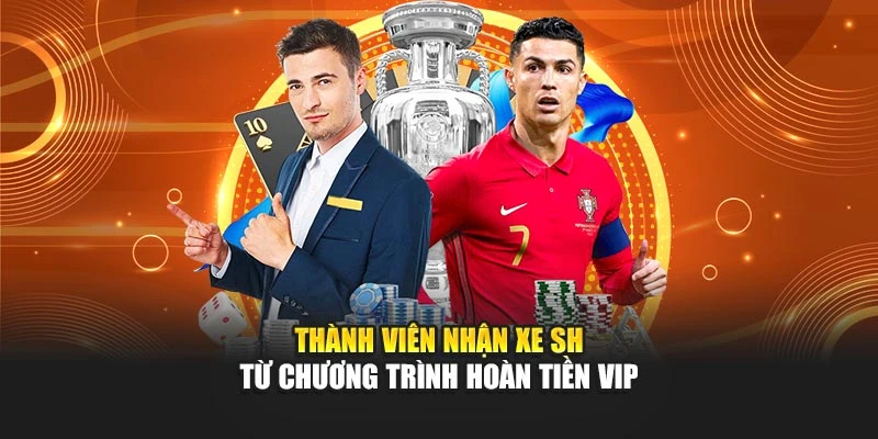 Thành viên nhận xe SH từ chương trình hoàn tiền VIP